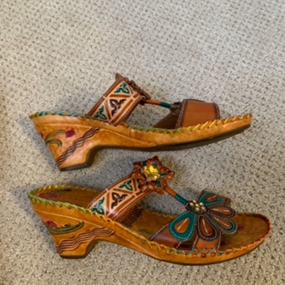 Elite by Corkys Hand-Painted Multi-Colored Leather Heeled Sandals Size 10 - Picture 10 of 10